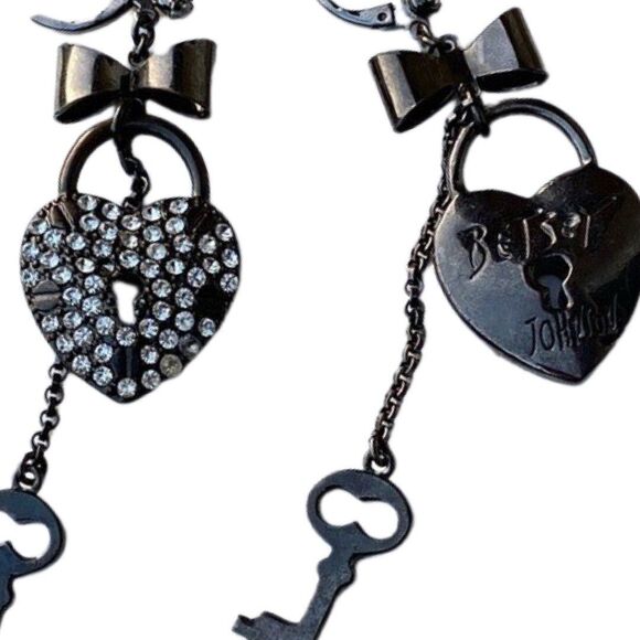 Betsey Johnson Black Crystal Heart Lock & Key Dangle Earrings 4" Valentine Love - Picture 9 of 11